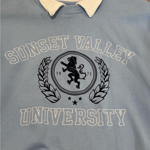 Hollister Sweatshirt Y2K Baby Blue with White Collar Preppy Style Size S Small - Picture 6 of 10